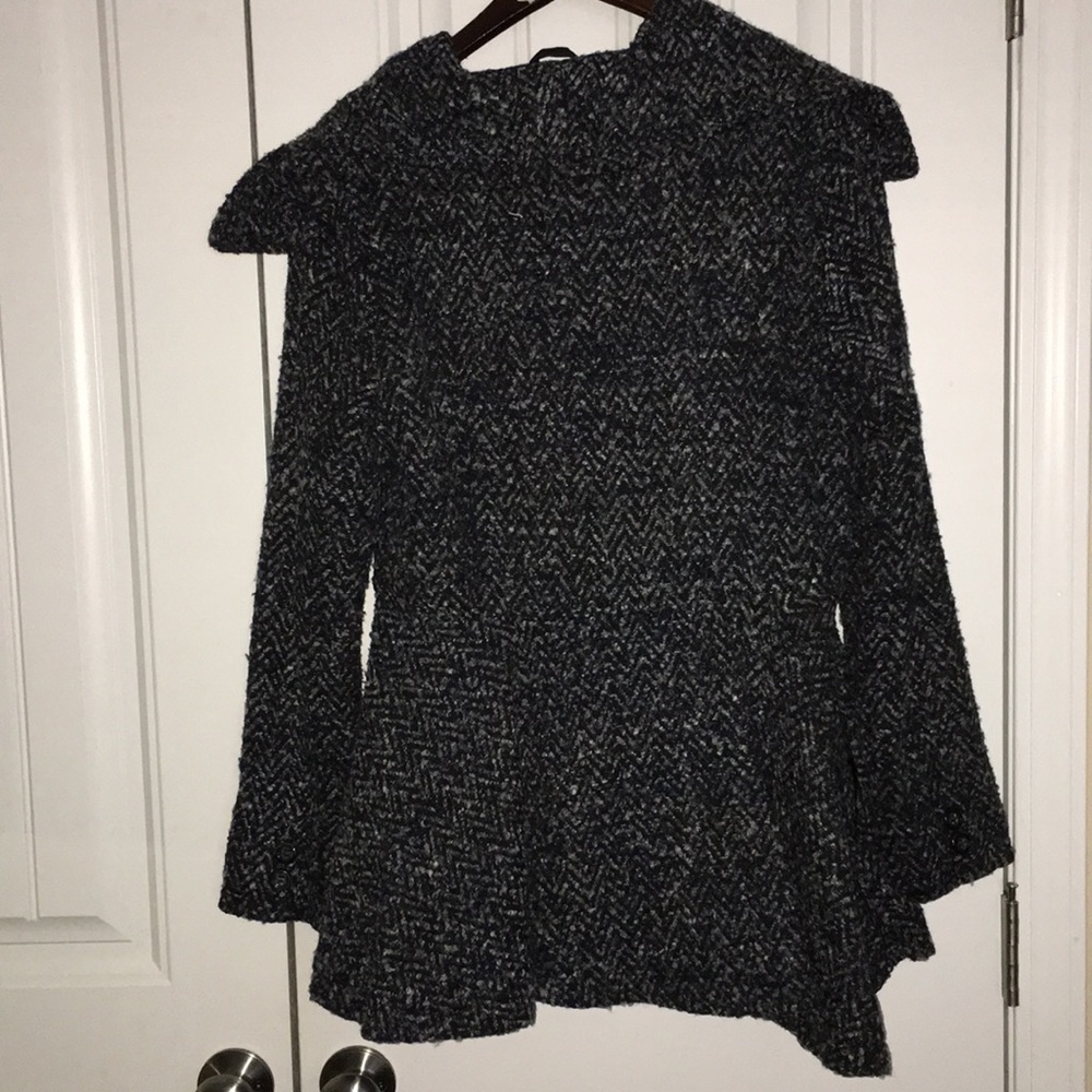 Coat - Picture 2 of 4